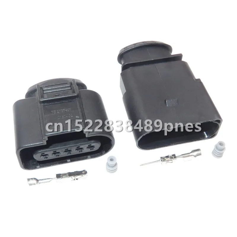 

5 Pole 8K0 973 705 8K0973705 Automotive Electric Cable Plastic Housing Waterproof Connector For VW Audi