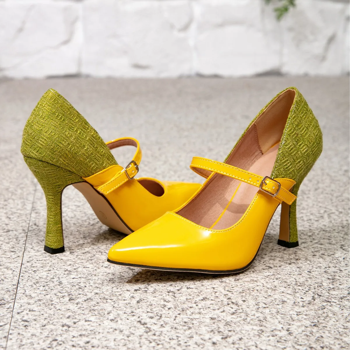 

Women's Shoes, High Heels, Pointed Toe Stilettos, Trendy and Sexy Women's Shoes