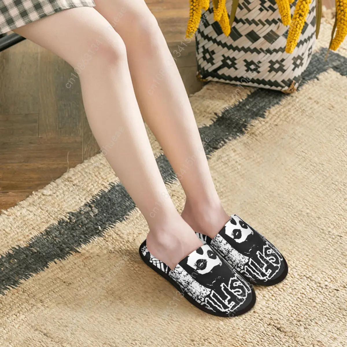 Stampa personalizzata donna Punk Rock Band Misfits pantofole da casa Soft Warm Memory Foam Fluffy Slipper Indoor Outdoor Shoes