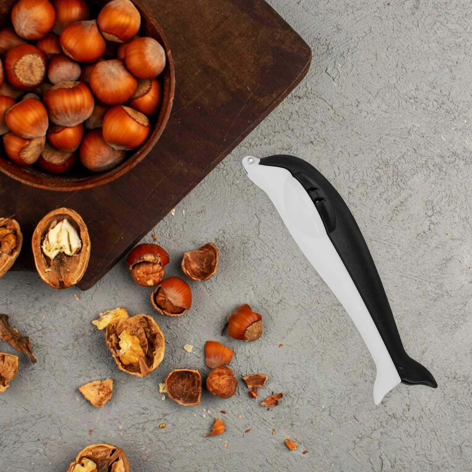 

Chestnut Opener Practical Cross Quick Clip Walnut Tools Black Cartoon Dolphin Shape Nut Cracker Kitchen Gadgets Efficient Easy