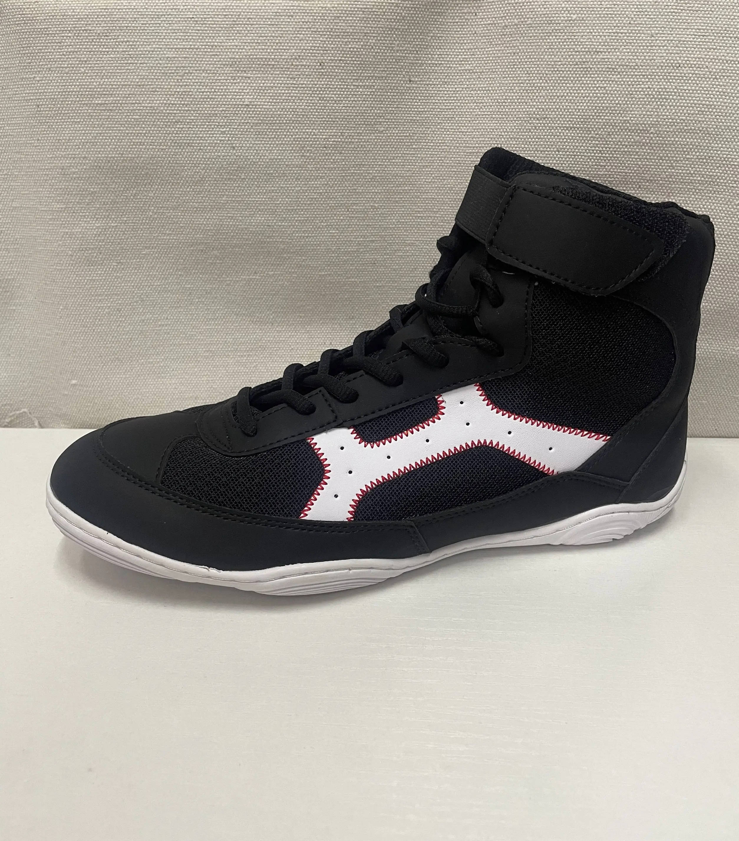 

2025 Arrival: Hot-Selling Lightweight Durable Professional Anti-Slip Wrestling Shoes Exceptional Traction