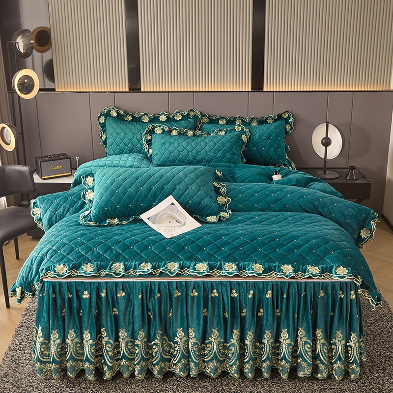 AIWINSURE-Thicken 4pcs Velvet Bedding Set, Embroidery Duvet Cover, Queen King Size, Fitted Bed Sheet with Ruffles