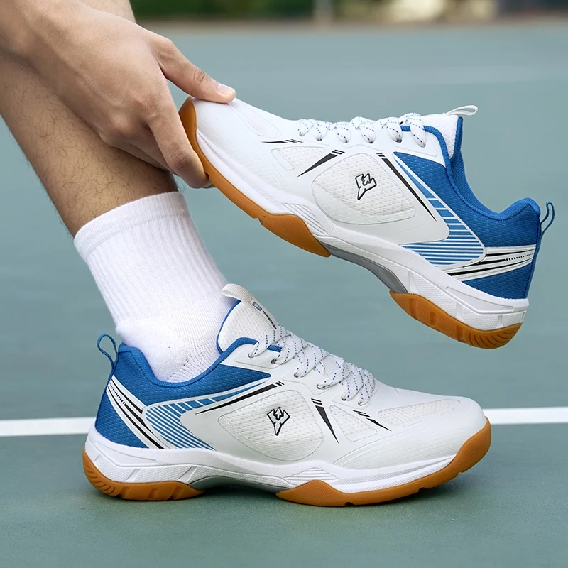 

2025 New Professional Volleyball Shoes Men's Outdoor Fitness Badminton Shoes Table Tennis Training Shoes Size 39-45