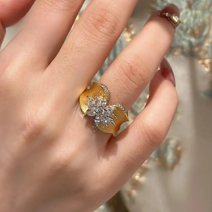 1Pc Exquisite Flower Cubic Zirconia Ring Bridal Engagement Commitment Ring Women's Party Gathering Elegant Jewelry Decorative Gifts for Your Loved One, Valentine's Day Christmas Gifts