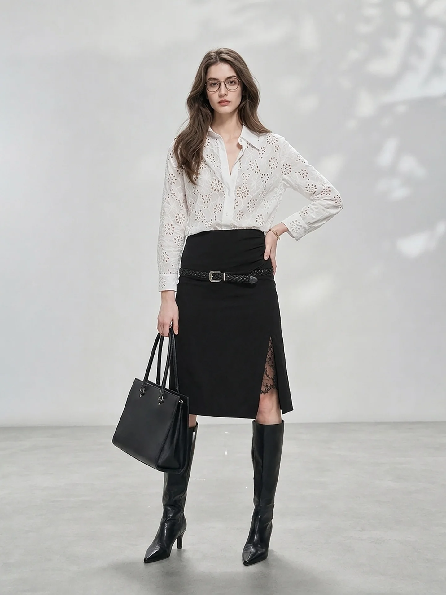 Black Lace Splice Back Zipper Slit Half Skirt Straight Skirt Lightweight Office 2026 Summer New Arrival A-Line Skirt