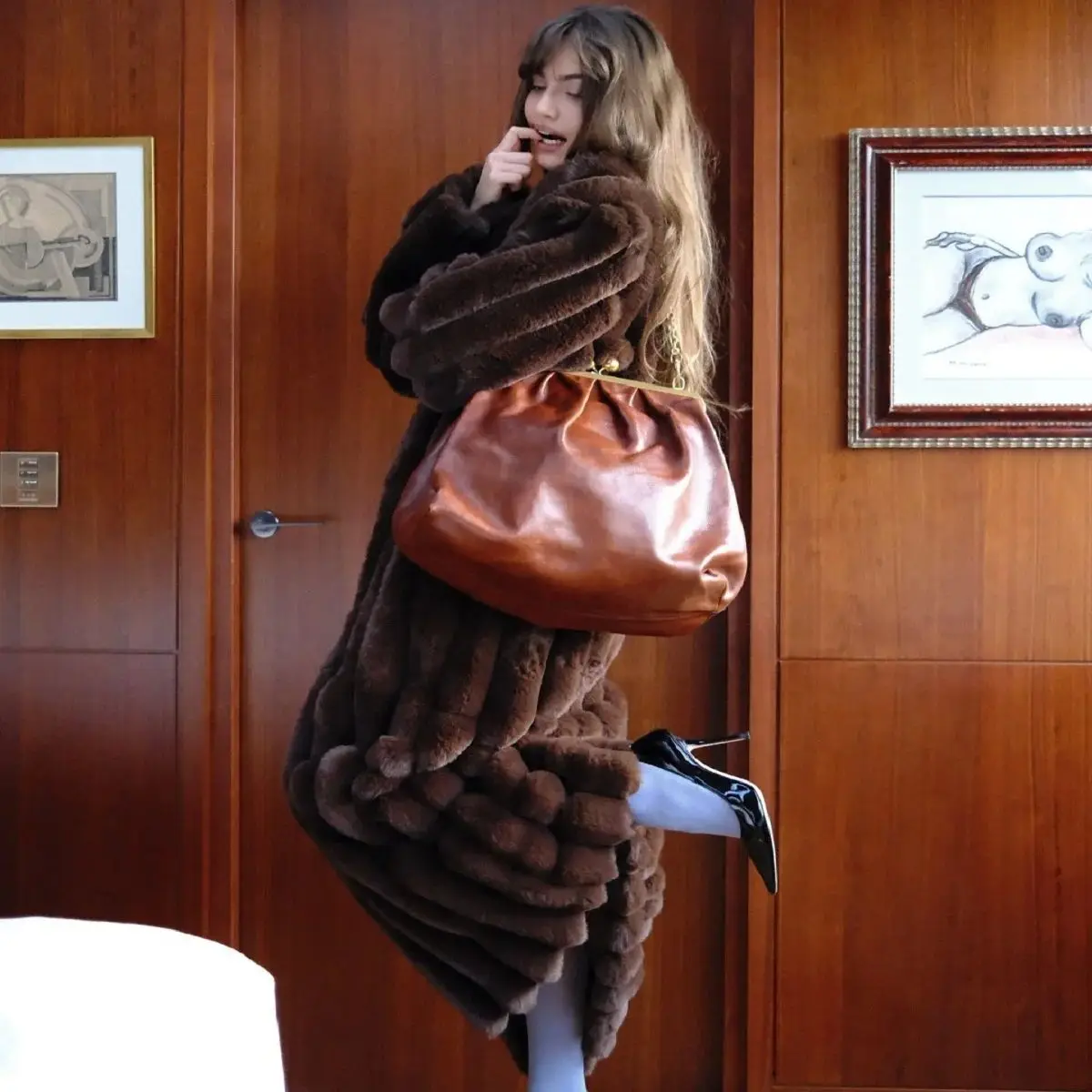 

Женское зимнее пальто из экологичного искусственного меха 2025, теплый женский плащ из флиса в полоску, новая модная куртка в стиле Y2K