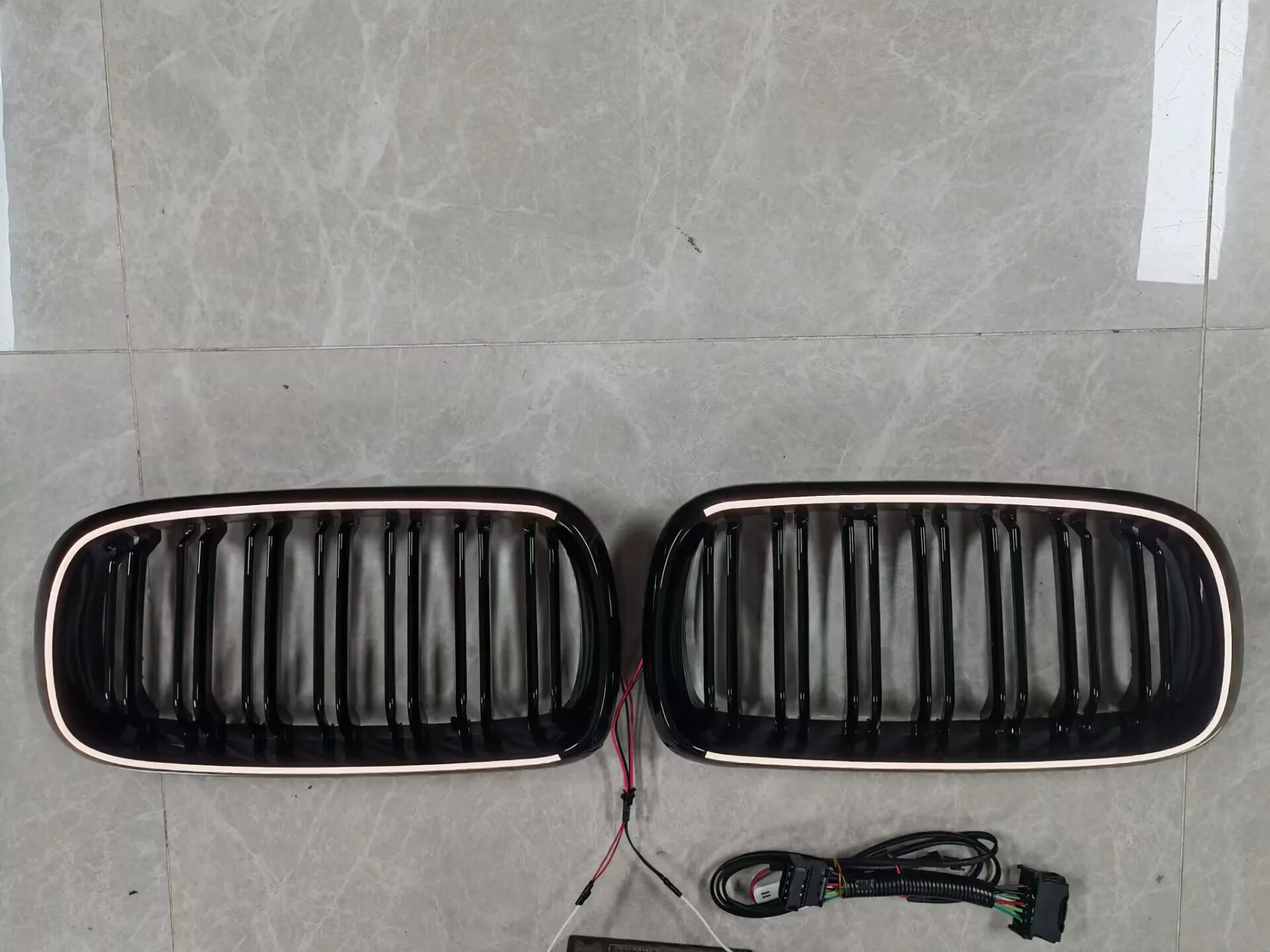 Image 5: Grille LED noire brillante pour BMW X5 X6 M F15 F16 F85 F86 XDrive 30i 35d 40i M50i 2014-2018, compatible avec ABS.