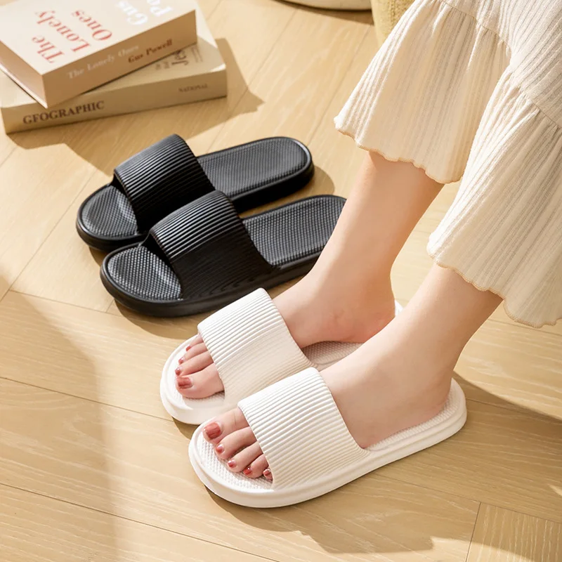 Новинка 2023 года, женские домашние тапочки, домашние нескользящие мягкие удобные крутые тапочки для ванной комнаты, летние сандалии для мужчин