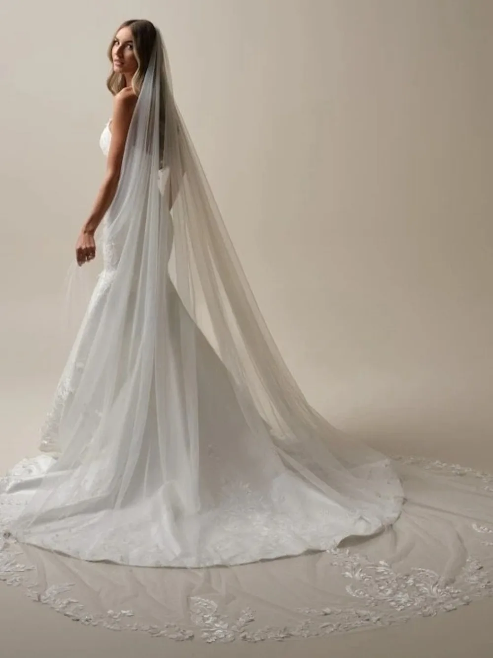 280cm-lace-appliques-wedding-veils-hair-accessories-bride-veil-for-bachelorette-party-luxury-one-layer-with-comb-customized