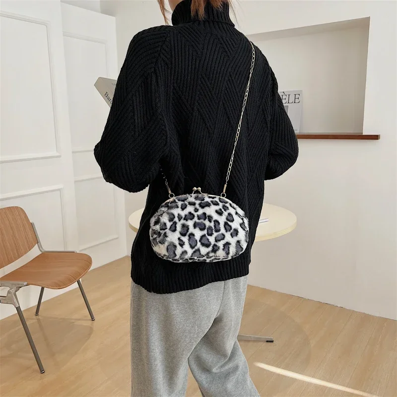 Leopard Print Fluffy Shoulder Crossbody Bags Woman Cow Pattern Handbags Female Winter Plush Bag Fashion Lady Bag Small Purses