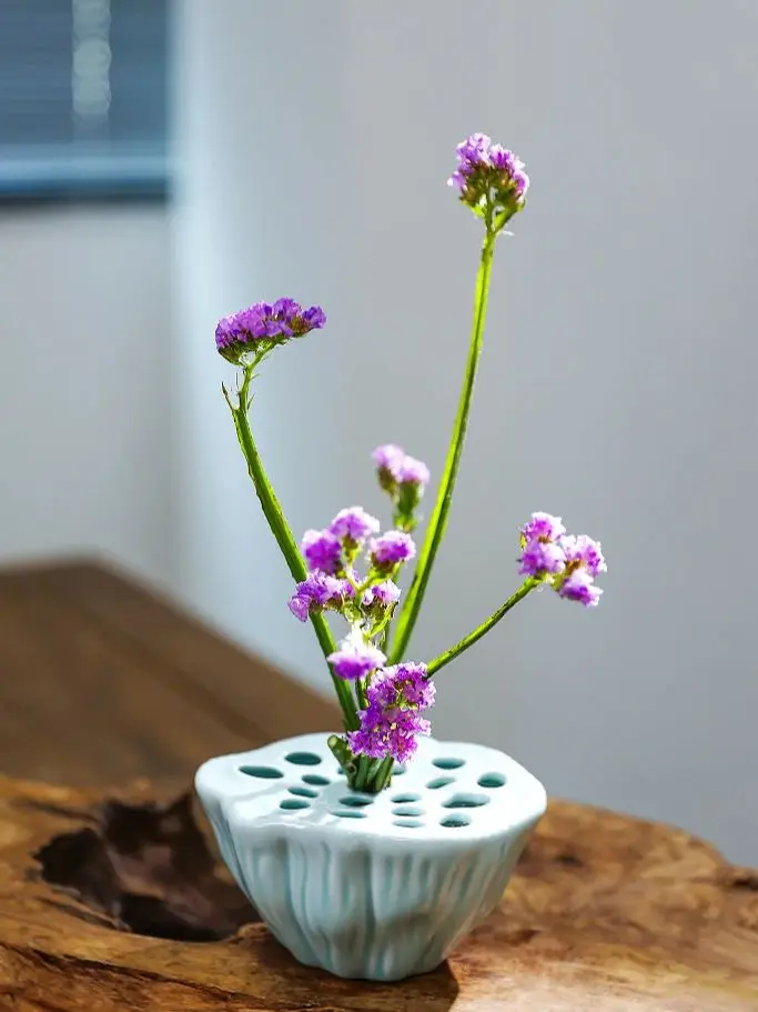 

Керамическое гнездо лотоса в стиле дзен, ваза для цветов с отверстиями, цветочная композиция, горшок для сосудов, настольная цветочная тарелка, украшение