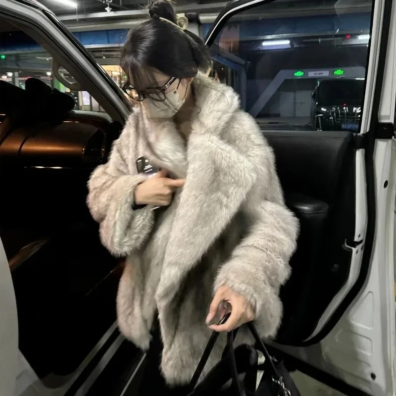 2025 Autunno Inverno Manica lunga Giacca soffice Oversize Allentato Casual Lusso Morbido Spessore Caldo Peloso Cappotto di pelliccia di volpe sintetica Donna