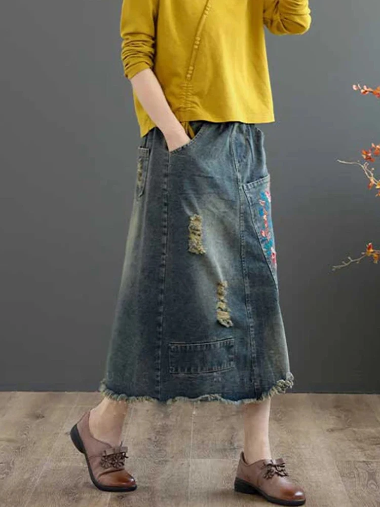 Max LuLu Korean Fashion 2025 Female Ripped Denim Skirts Womens Bleached Vintage Skirt Ladies Embroidery Elastic Clothes Big Size