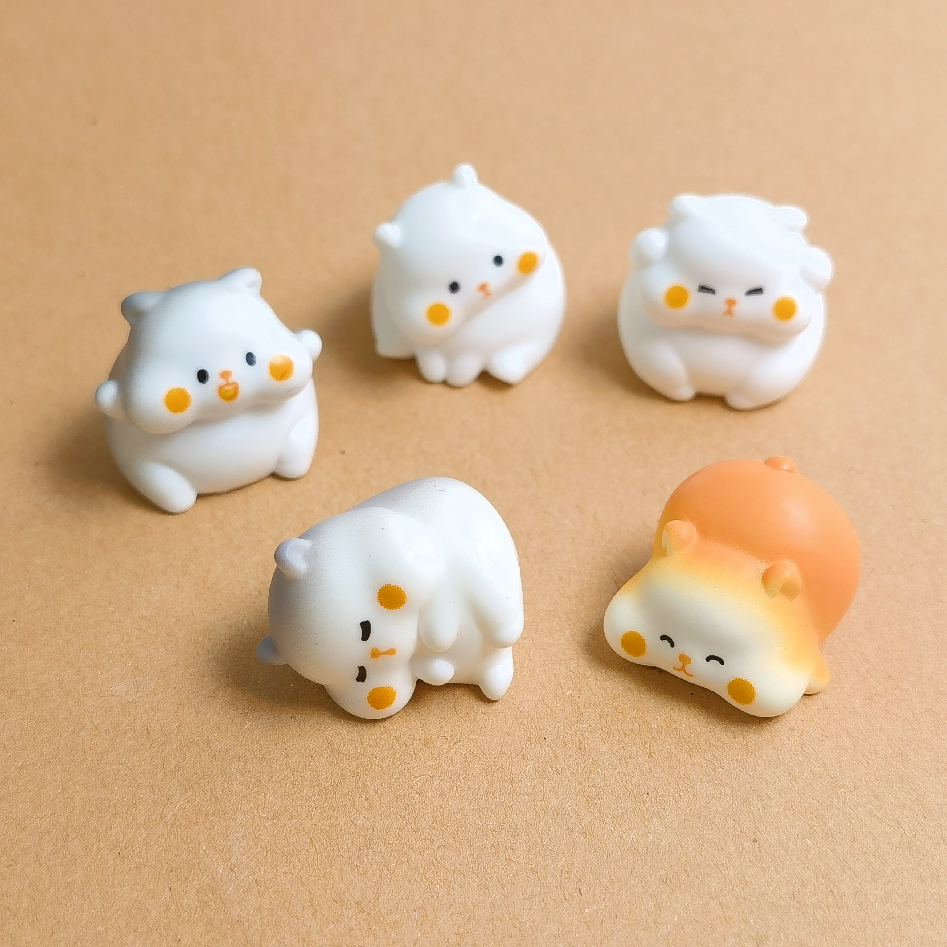 Cute Round Hamster Miniature Model Creative Dollhouse Decor for Home Car Desktop Decoration Mini Ornament