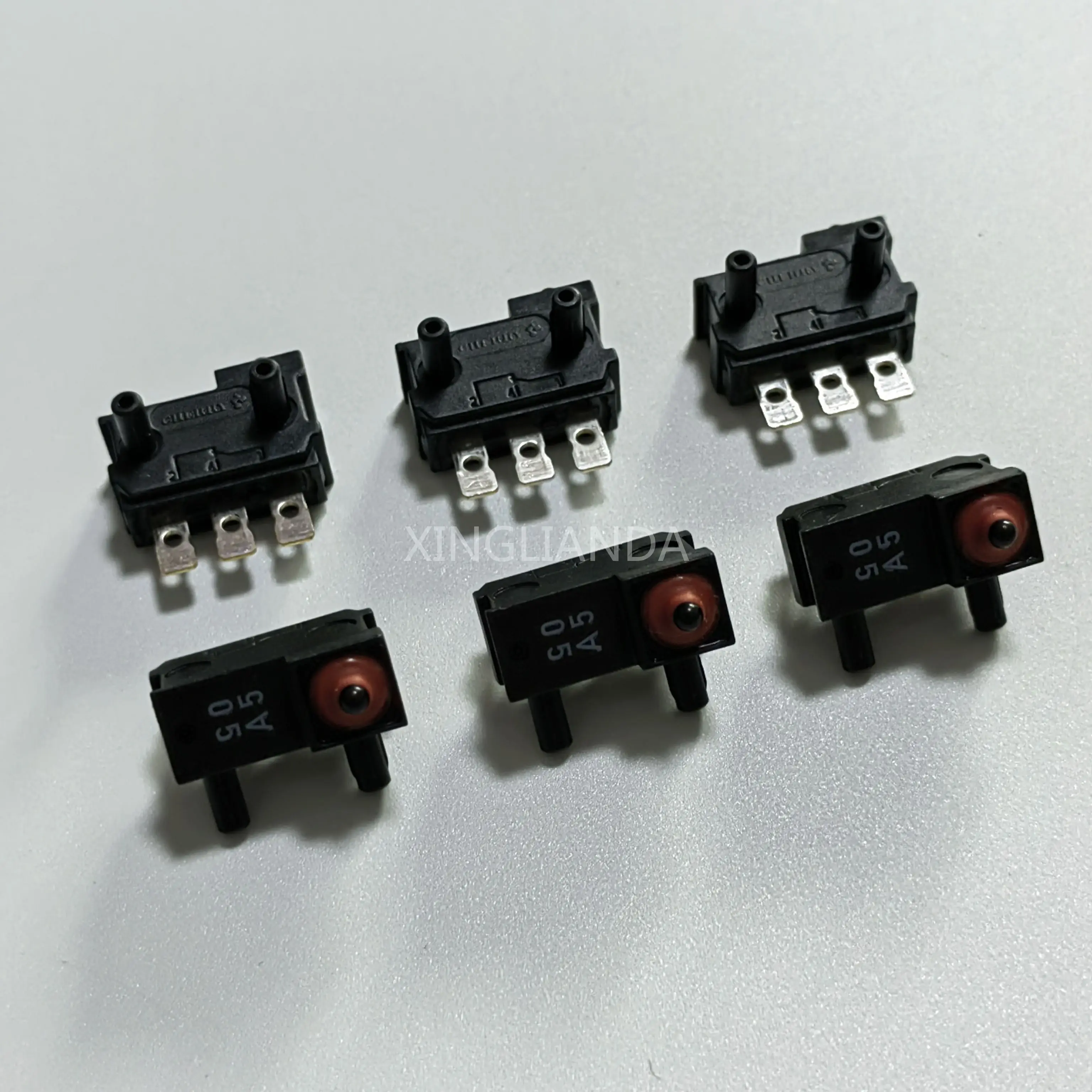 5PCS/Lot DJ1G-AG29 waterproof micro switch vertical small limit stroke switches