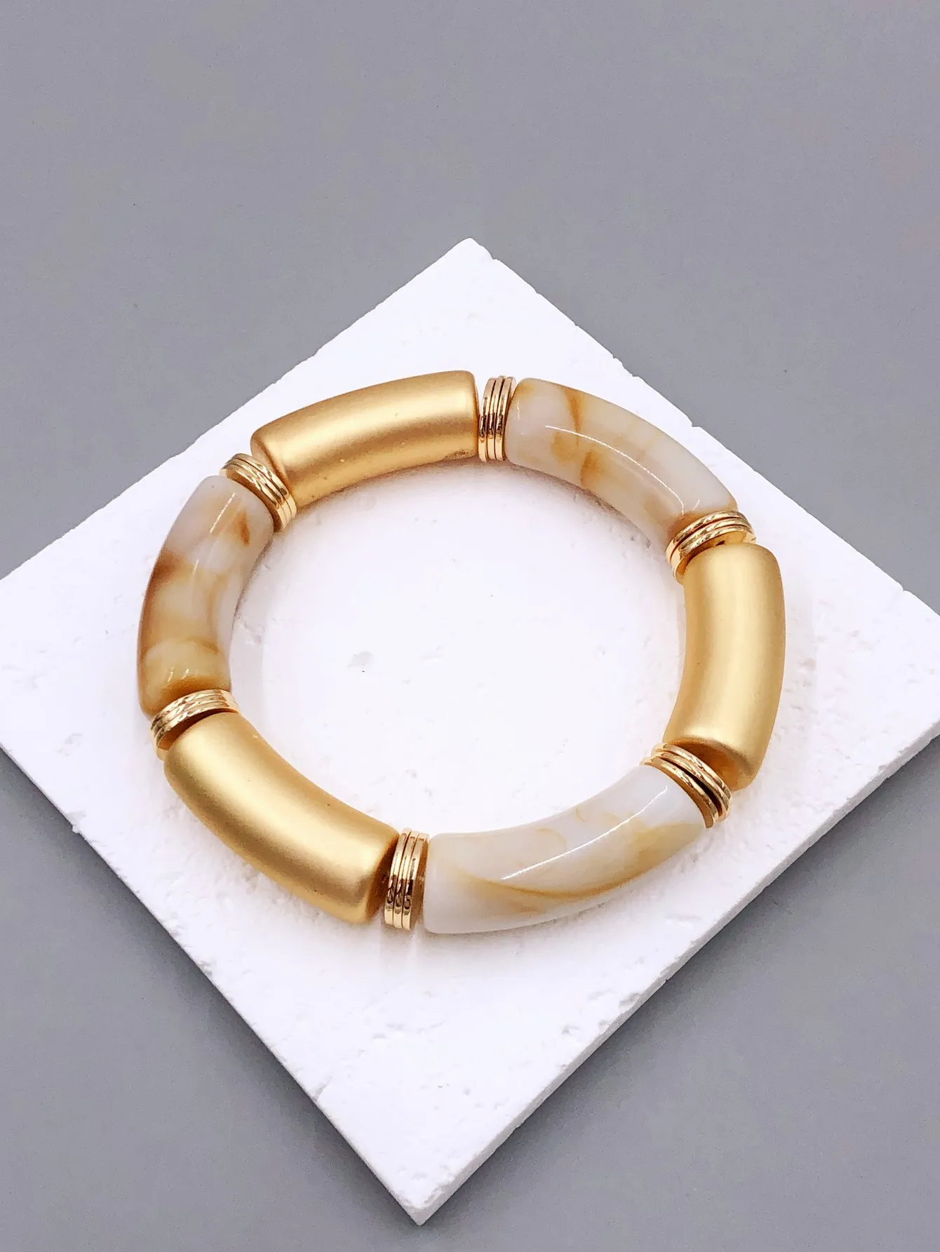 Fashion and Personality Bracelet - Multi-Colored Acrylic Bent Tube and Bamboo Tube Bracelet with Retro Marble Pattern