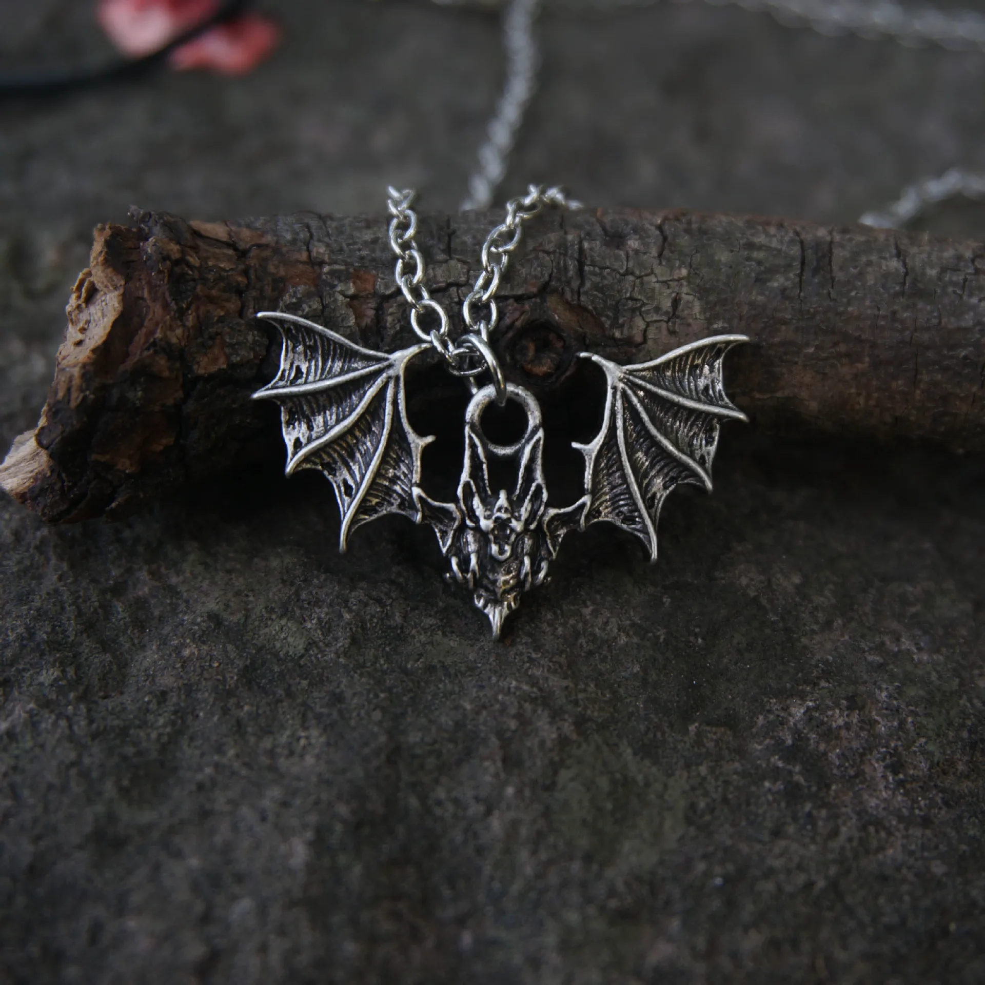 Vintage Bat Necklac…