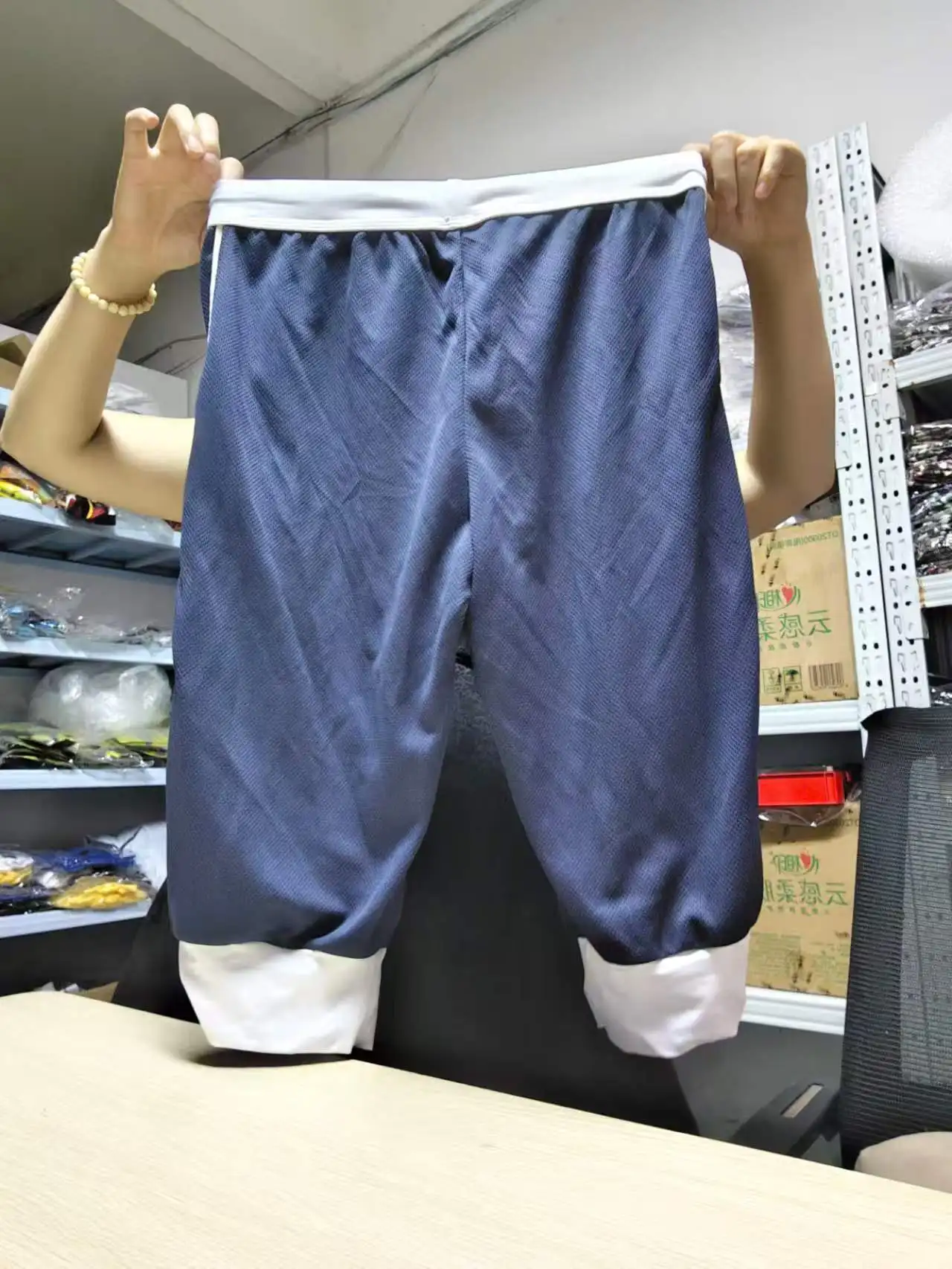 New men's sweatpants Korean version of casual fashion summer thin cropped pants men's beach pants one piece of hair 048