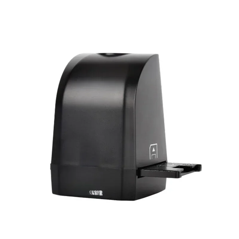 8 million pixel film scanner with support for 135mm/35mm film