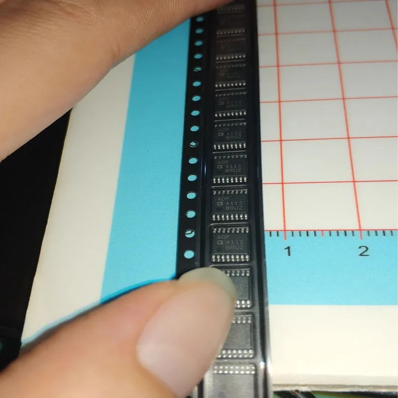 

(5 шт.) 100% новый ADF4112BRU ADF4112BRUZ ADF4112 TSSOP16 [SMD]