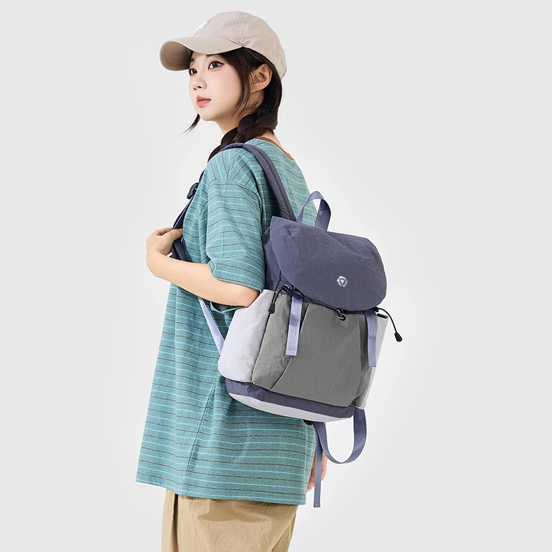 Cross-Border New Safety Reflective Wholesale College Student Backpacks, Lightweight Middle School and College Student Backpacks, Large Capacity Fashionable Backpacks