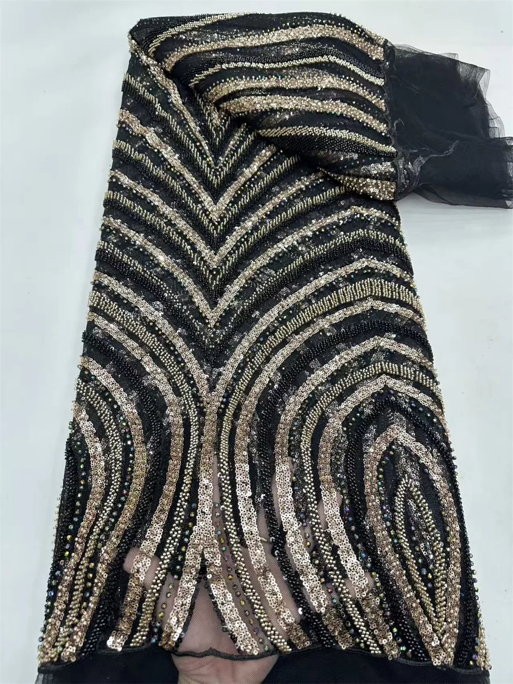 African Lace Fabric 5 Yards Lace Beaded Heavy Lace Fabric 2026 High Quality Sequins Embroidered Nigeria Fabric for Weddin Hm68-1