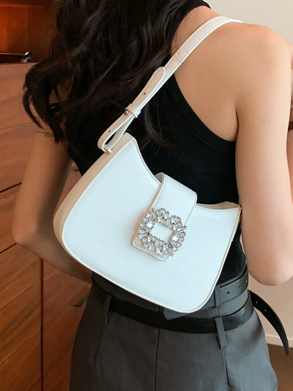 

Luxury Designer Square Underarm Shoulder Bag For Women Brand 2023 New High-quality PU Leather INS Fashion Messenger Bag