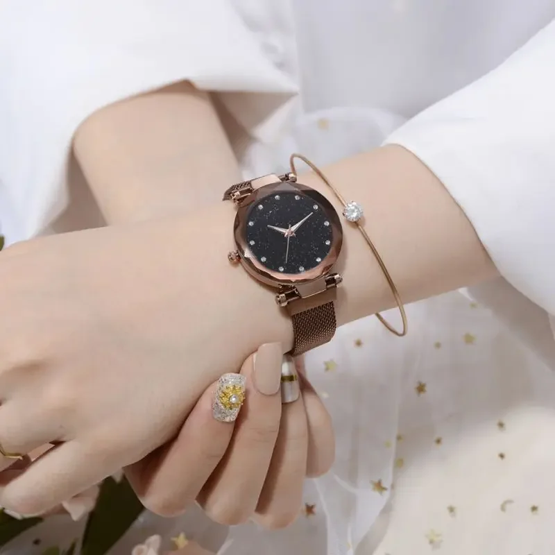 

Elegant Women Watches Mesh Ladies Fashion Clock Magnet Buckle Starry Diamond Geometric Surface Casual Ladies Quartz Wristwatch