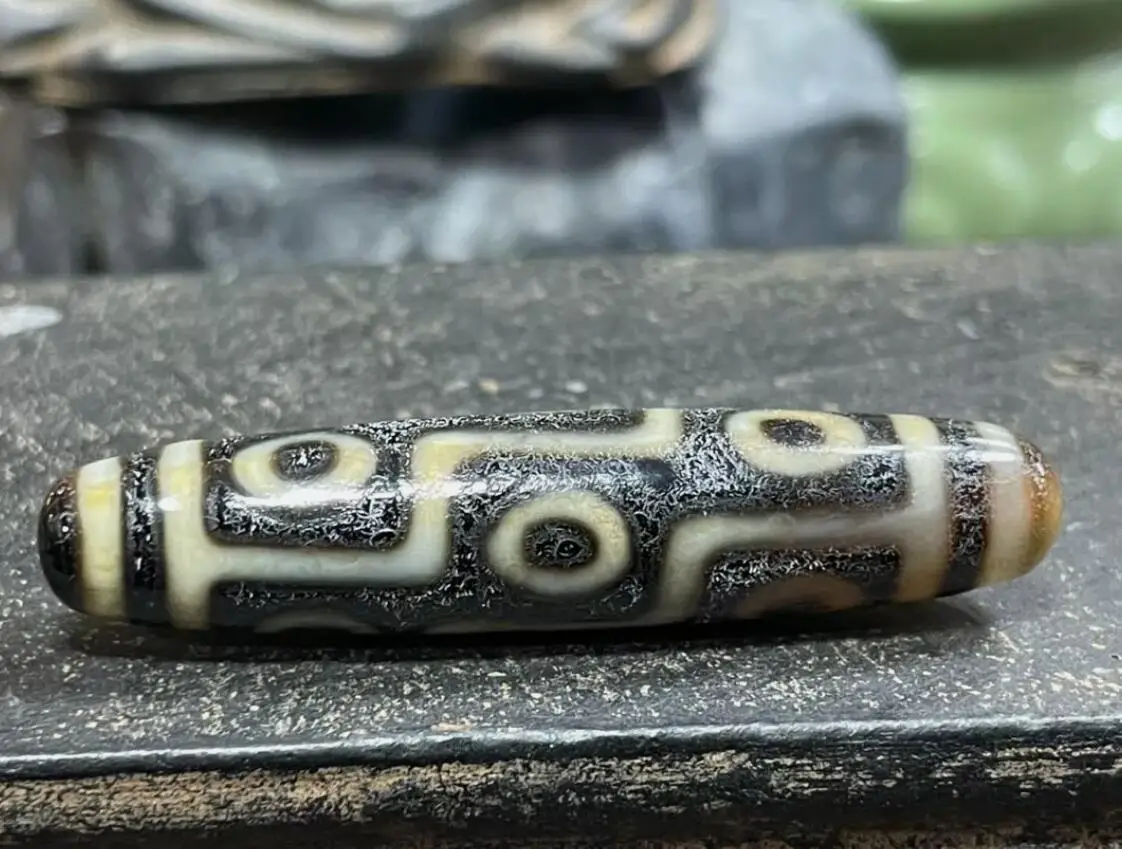 

Tibetan Nepalese Himalayan Ancient agate Old Dzi Talisman 9 eye Beads Amulet