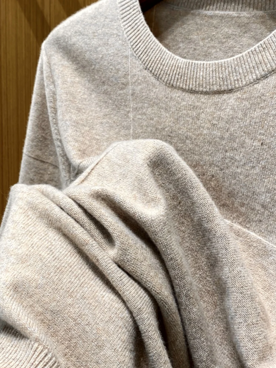 سترة تريكو رجالية إيطالية فاخرة مستديرة بلون نقي قاعدة irt 80% صوف 20% Camere سترة خريف وشتاء عصرية