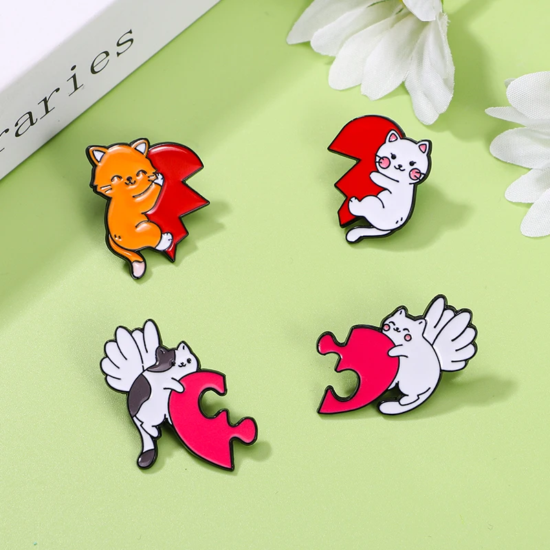 4 Styles Romantic Broken Heart Cats Design Enamel Brooches Wings Kitten Couple Lovers Pins Valentine's Day Badge