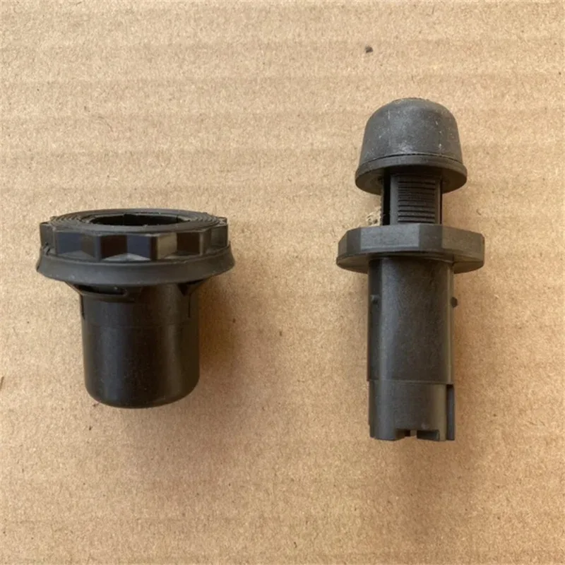 1Pc for Volvo C30/v40/old V60/v90cc/XC40/XC60 trunk lid rubber buffer block