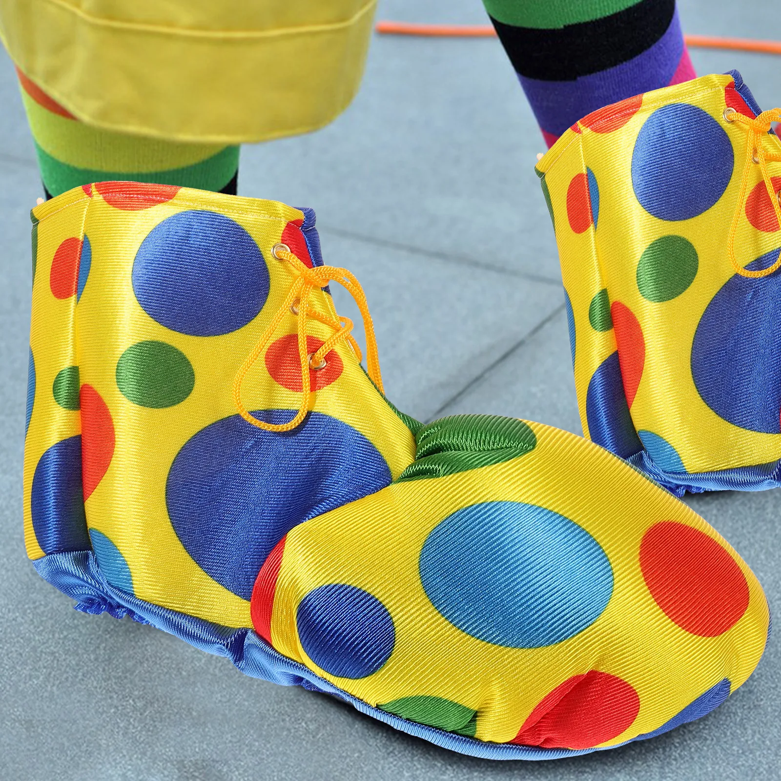 

1Pair Halloween Clown Shoes Adult Men Cosplay Costume Lightweight Tear Resistant Dress Up Shoes for Stage Performance