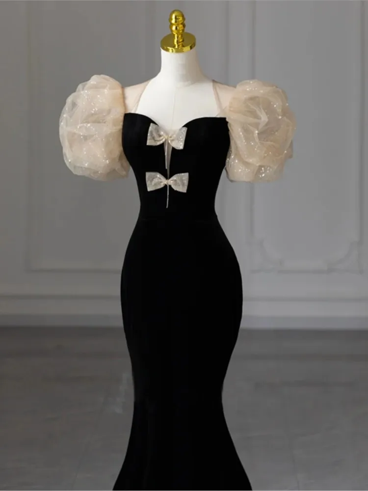 

A new black light luxury and elegant velvet host fishtail art examination dress