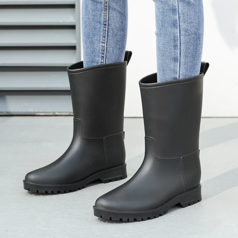 

Ladies Fashion Mid-Calf Color Anti-Slip Boots PV Waterproof Outdoor Commuting Rain Shoes Water Shoes