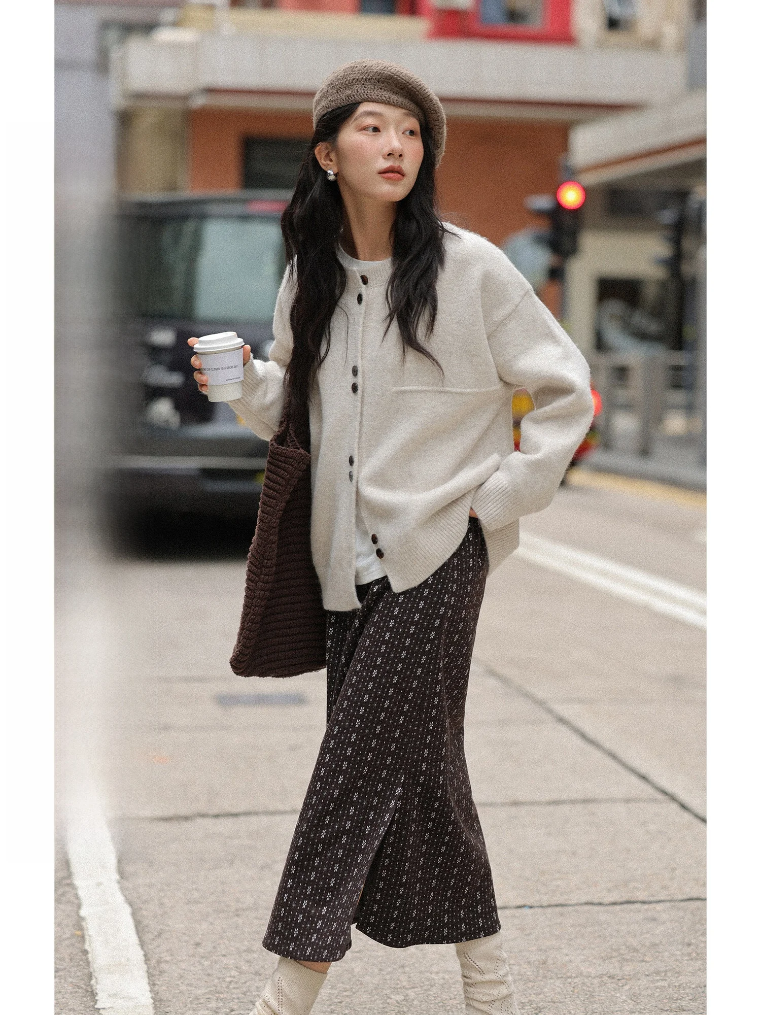 

Утепленный вязаный кардиган-пальто для женщин: весна-осень-зима, для ношения под одеждой, в стиле Lazy Sle, цвета охры, открытый, теплый.