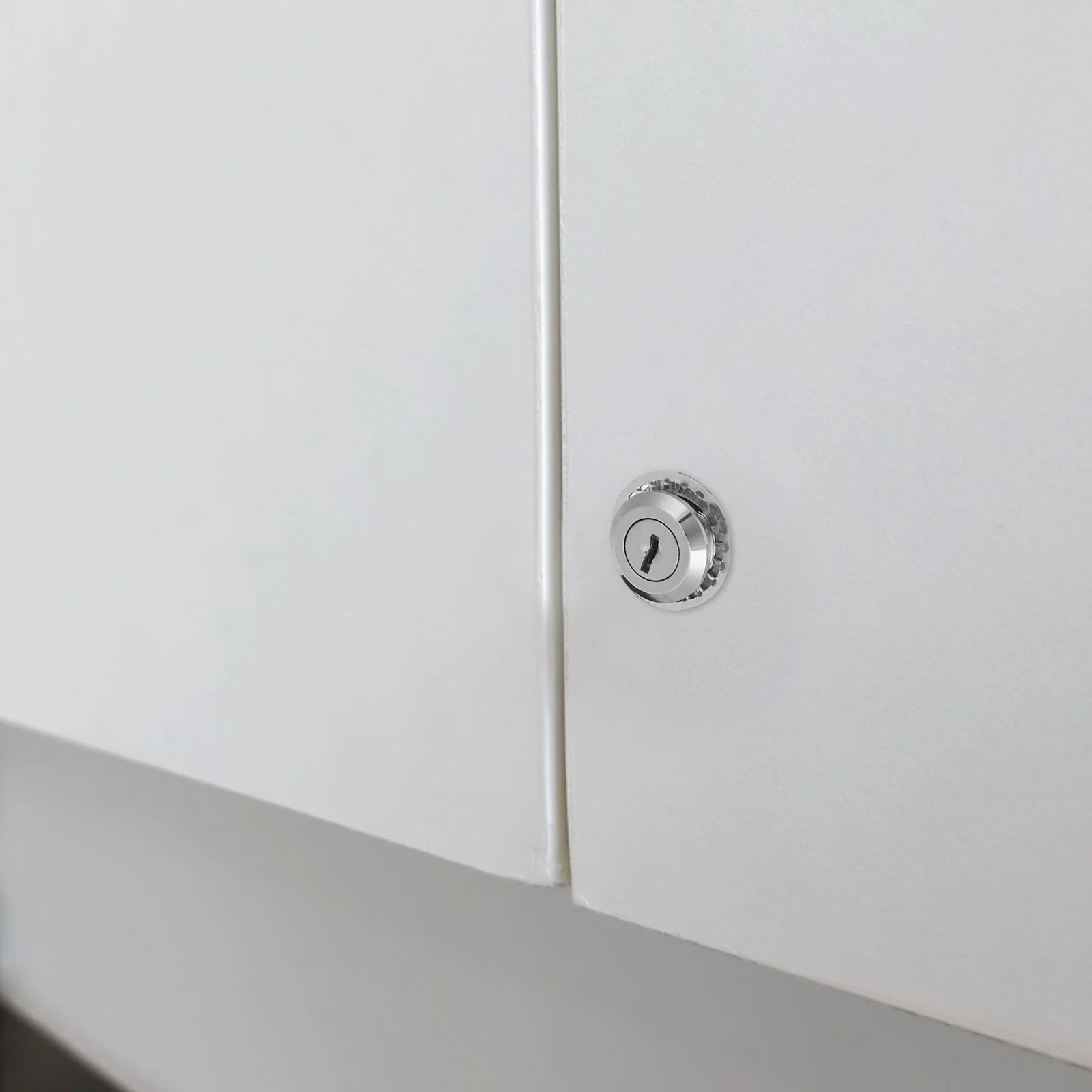 Industrial Push Button For Electrical Distribution Machine Cabinets Compact Fastening Device Fade Resistant Longterm