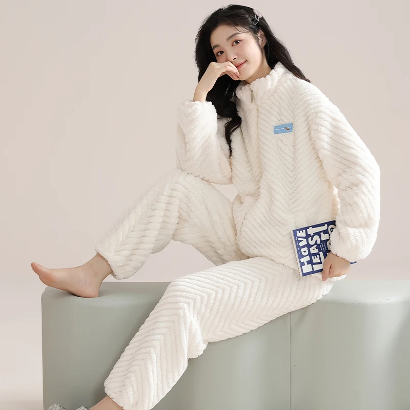 MiiOW White Coral Fleece Women\'s Winter Pajamas Set Thicken Flannel Warm Sleepwear Loose 2XL Zipper Soft Homewear Woman Pyjamas