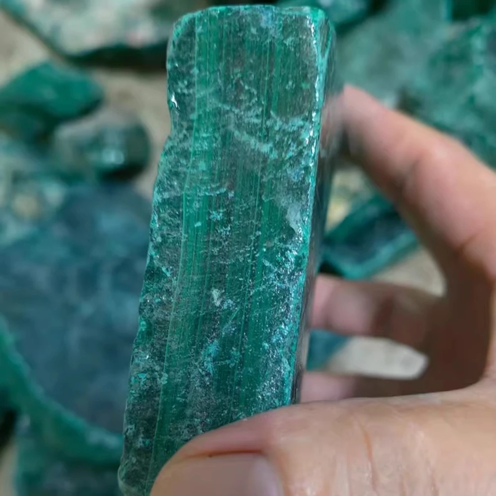 

2kg Natural Malachite Rough Stone for Cutting Gems