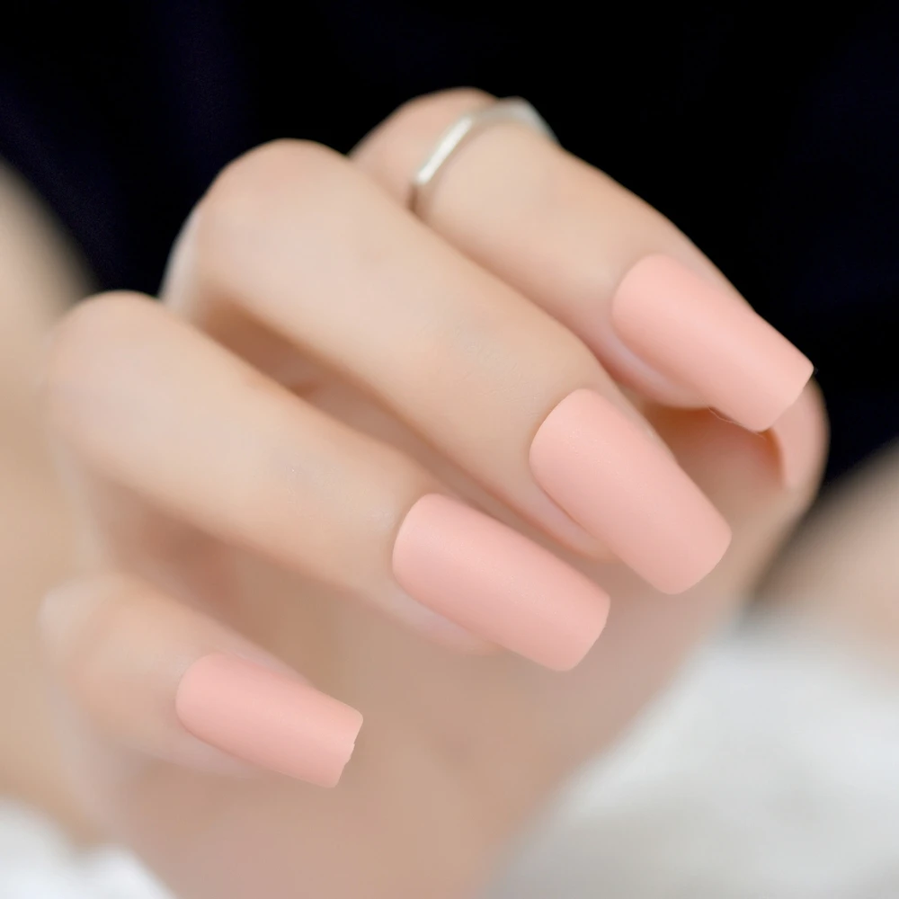 Matte Nude Pink Press on Nails Candy Slim Size Mittellang Fake Nail Art Tips DIY Maniküre Tips Square Top 24 Count