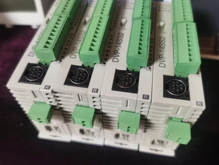 

Совершенно новый оригинальный DVP06PT-S DVP04TC-S DVP14SS211T DVP04PT-S