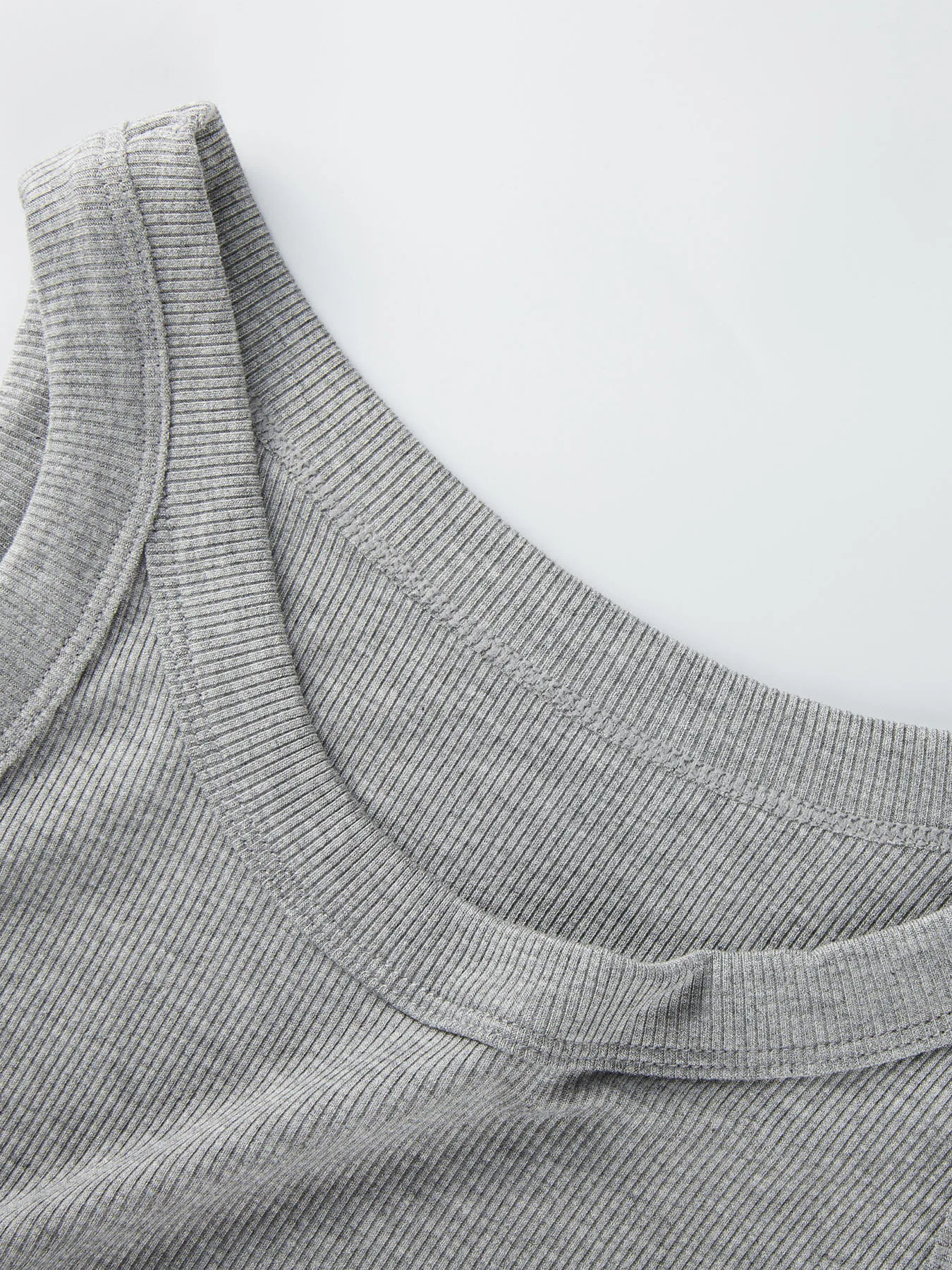 ชุดเสื้อกล้ามผ้าฝ้ายสีพื้นสไตล์เกาหลี 2 ชิ้น สำหรับผู้หญิง เสื้อกล้ามฤดูร้อน Y2K เสื้อกล้ามถักสำหรับโยคะ เสื้อกั๊กแขนกุดลำลอง ชุดกีฬา