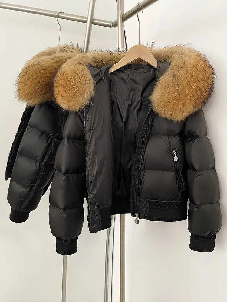 ZMEENNA المرأة أسفل سترة منتفخة هود حقيقية الفراء تقليم معطف الشتاء القصير الدافئة مبطن أبلى مع الأصفاد مضلع ZM3827