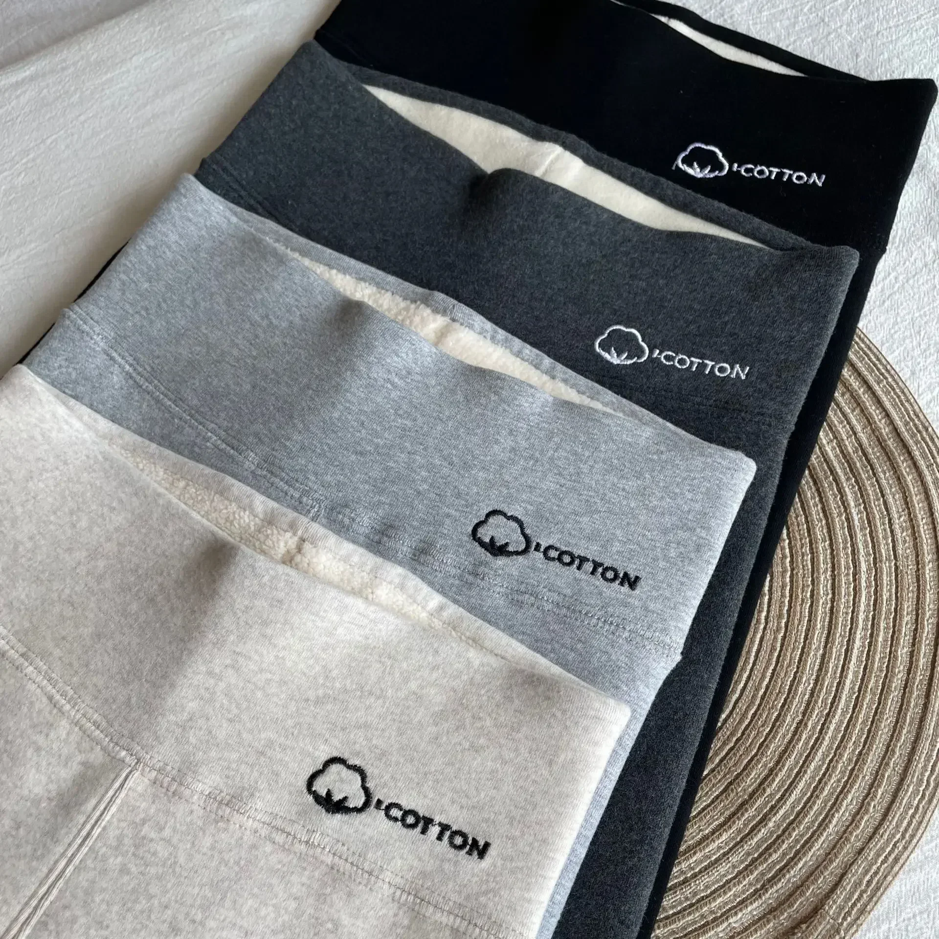 

Women's Leggings Winter Lamb Cashmere Warm Pants with Fleece Female Legging Slim Tights Cotton Velvet Thermal Leggings for Women