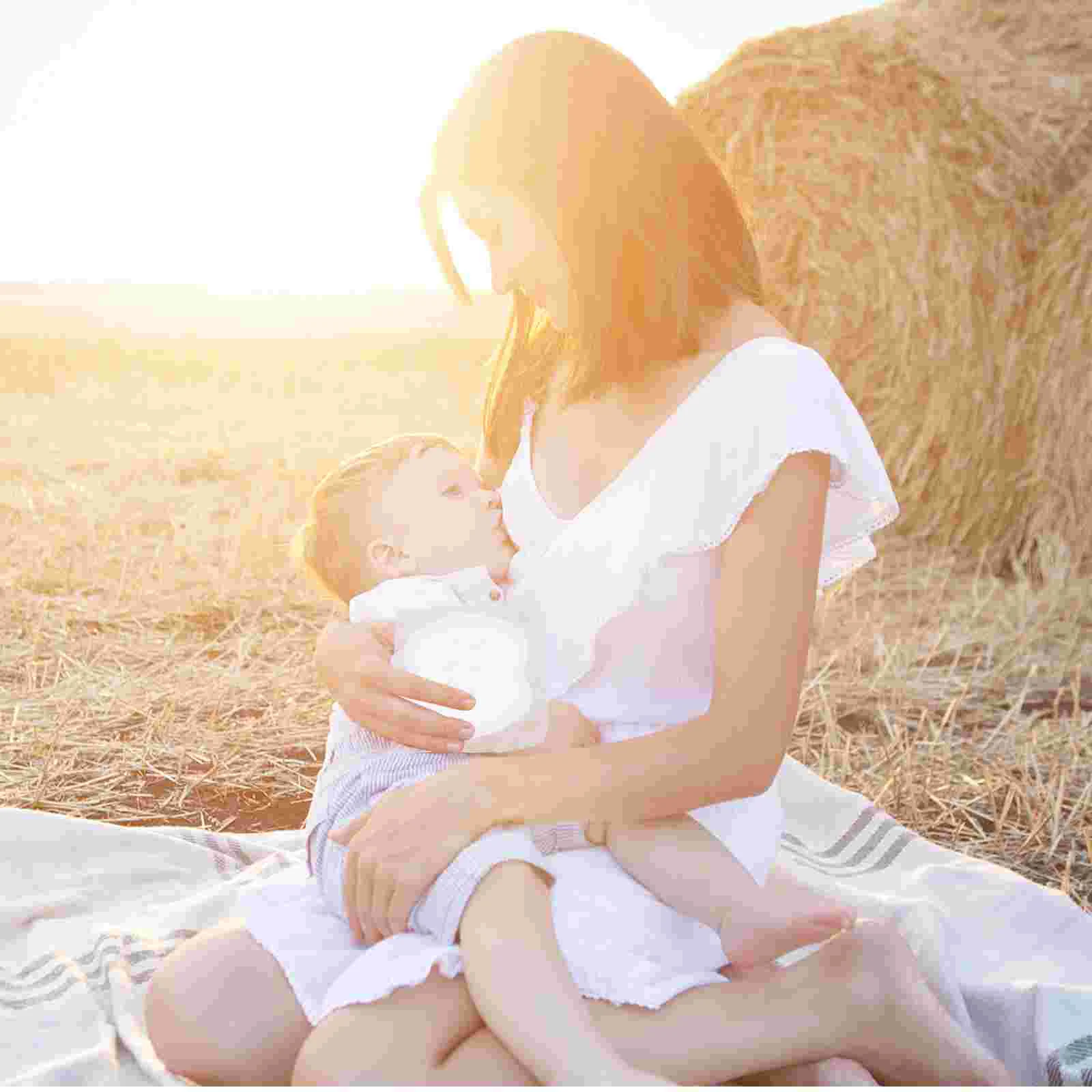 50 Pcs Breastfeeding Supplies Disposable Milk Pads Mat Non-woven Fabric Anti-overflow Nursing