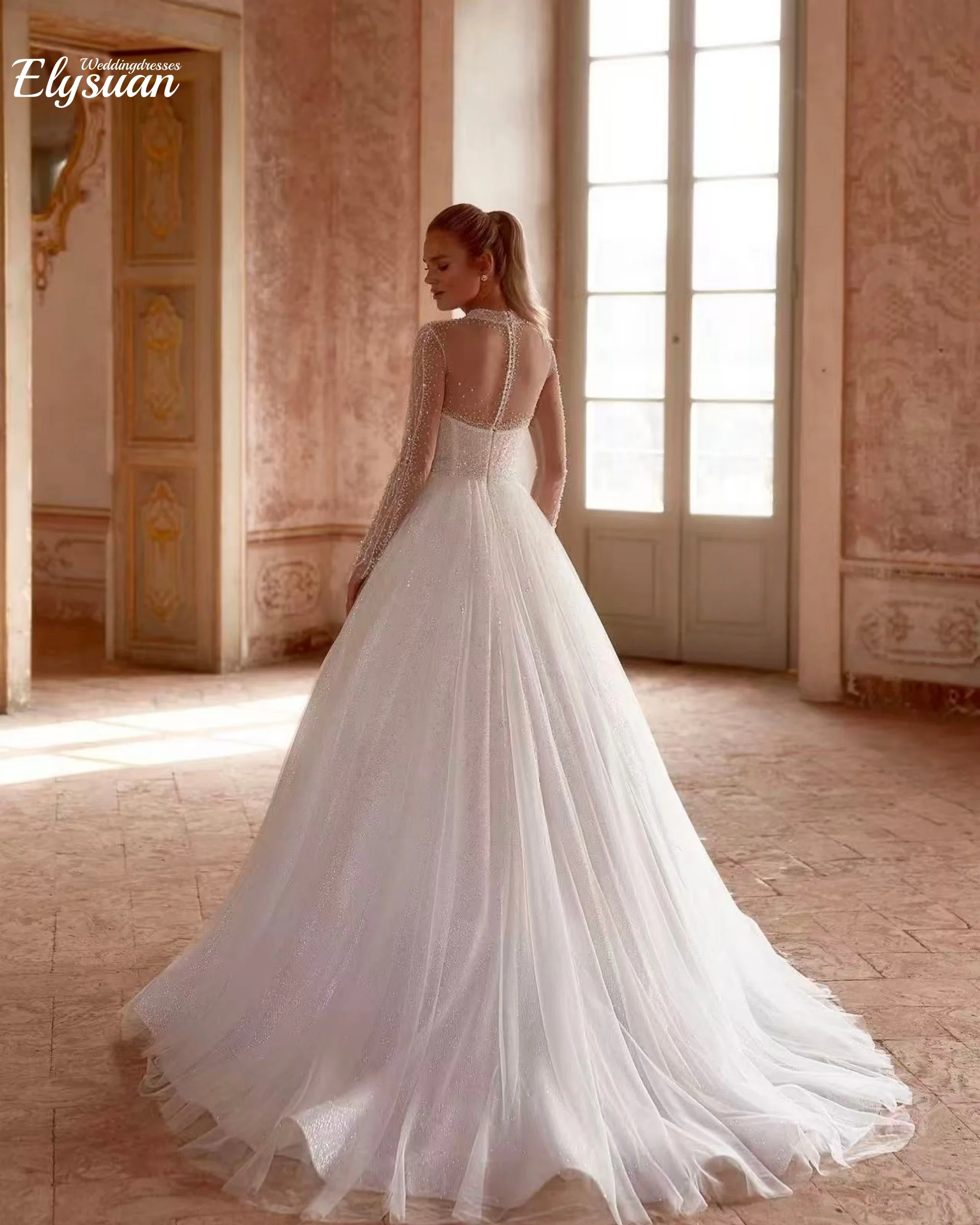Abiti da sposa splendidi personalizzati Scollo a V in cristallo scintillante Abito formale da sposa elegante a maniche lunghe Abiti da sposa