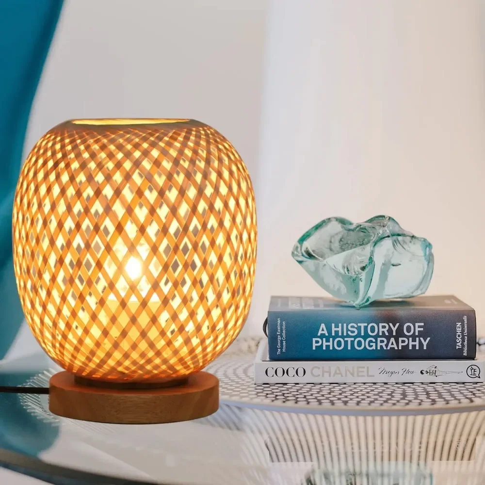 Woven Bamboo Table Lamp 3