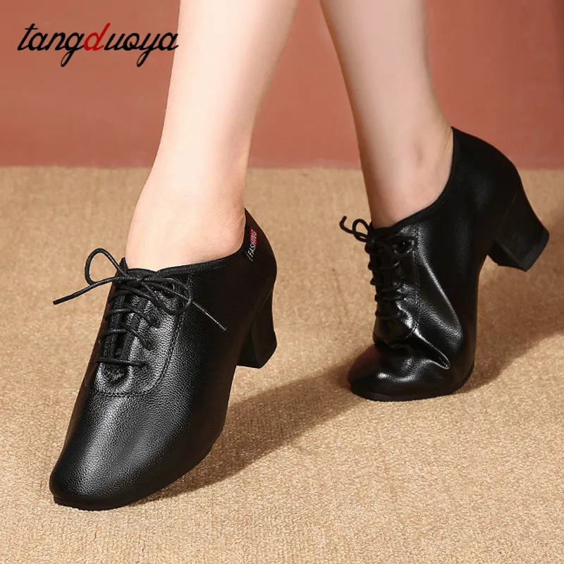 

Modern Black Red Dance Shoes Women Leather Rubber Soles Dance Sneakers Women High Heels 4.5cm Jazz Ballroom Dancing Shoes