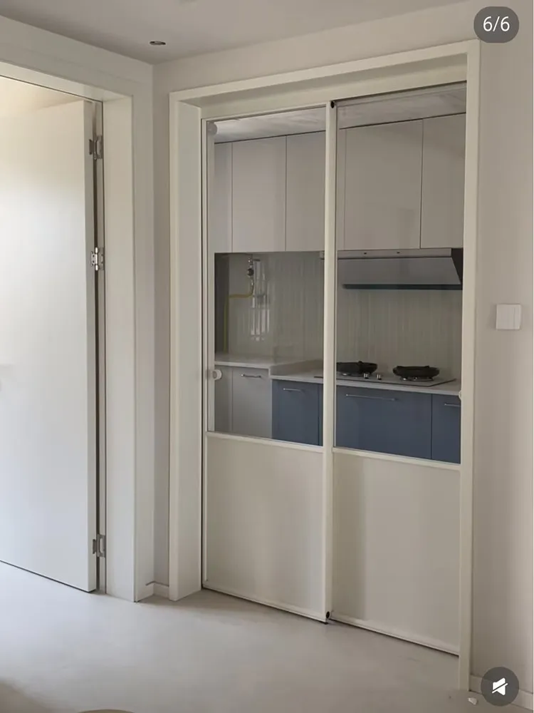 Customized kitchen French retro sliding balcony bathroom living ultra-white glass sliding study