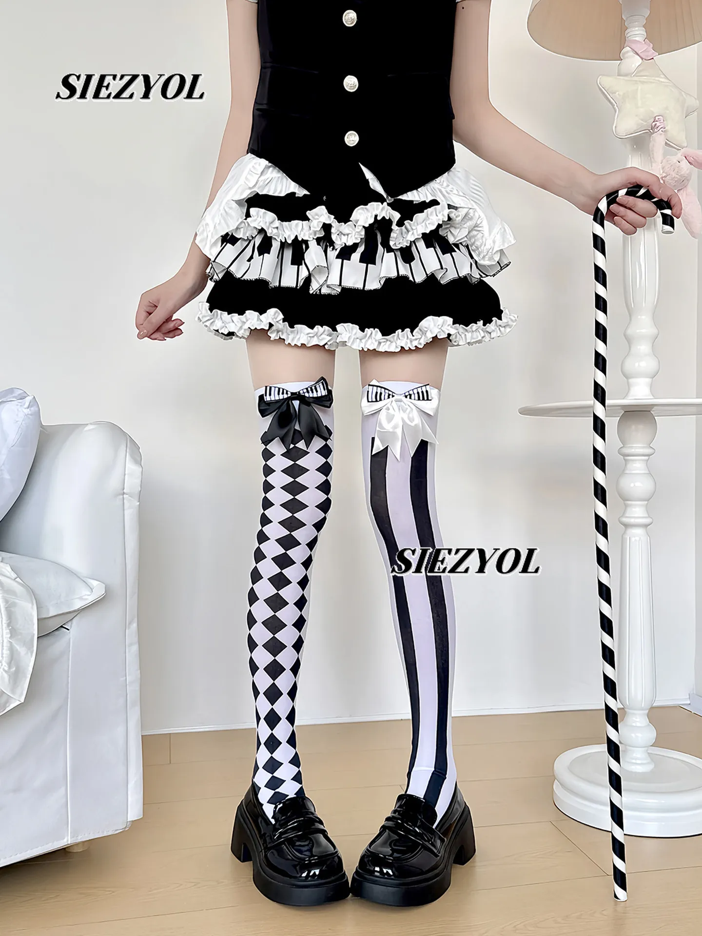 Sweet and Cute Girls Versatile Striped Long Socks Two-dimensional Cos Rhombus Subculture Lolita Printed Bow Thigh High Stockings
